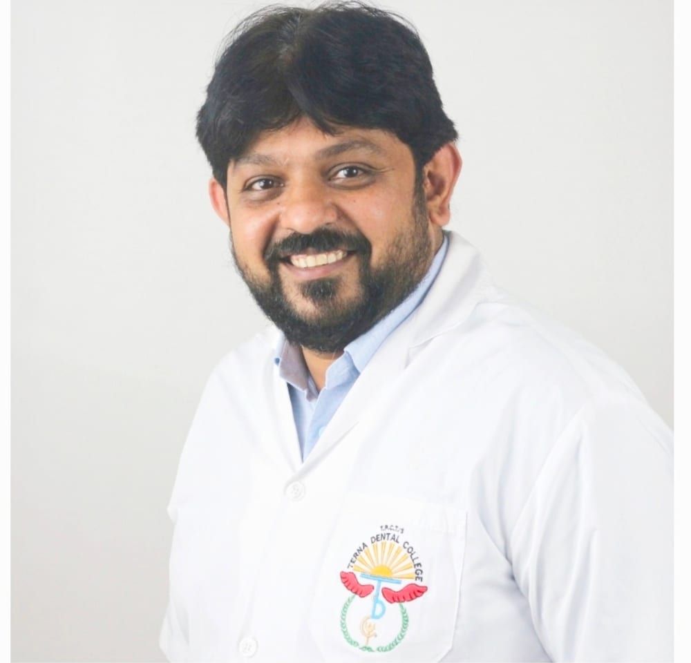 Dr. Ankit Desai, Periodontist & Implantologist at Jivan Dental Clinic