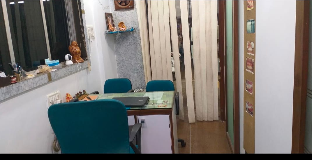 Reception and waiting area at Jivan Dental Clinic